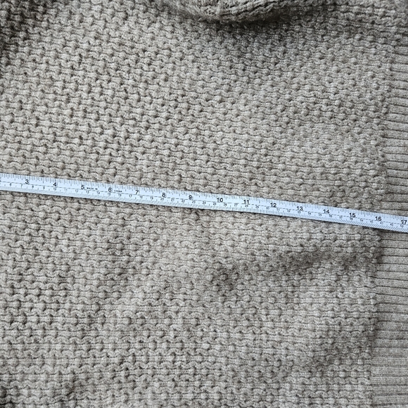 Little Mountain Sweater - Picture 2 of 4